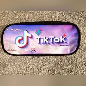 TikTok Assessory Bag